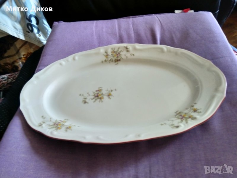 Плато овално порцеланово от соца флорален мотив на Изида 352х224мм -броя 2, снимка 1