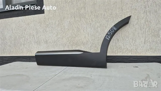 Bandou Kia Sorento лява задна врата година 2021 2022 2023 2024 код 87731-P2000, 87731P2000