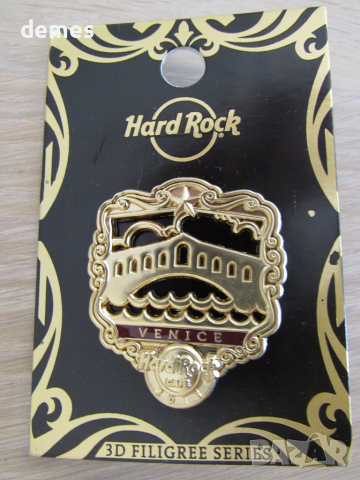 Оригинална метална значка Hard Rock Cafe Венеция, Италия, снимка 3 - Колекции - 36421622