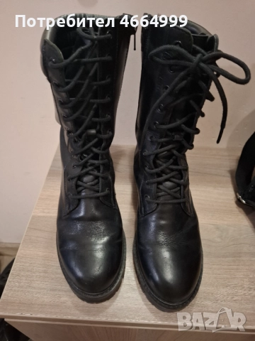 Продавам дамски боти.