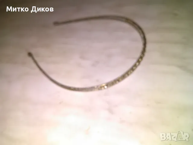 диадема с 23 кристали отлична, снимка 3 - Аксесоари за коса - 48511402