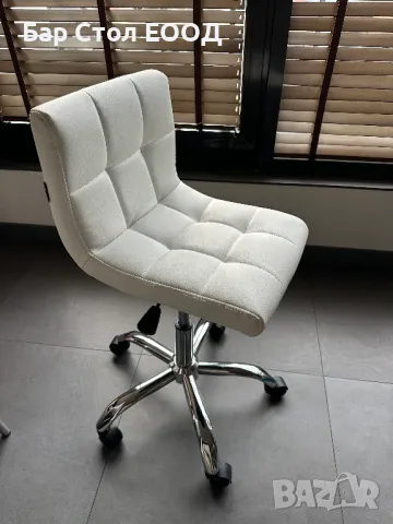 Стол на колелца Queens, снимка 8 - Столове - 43195980