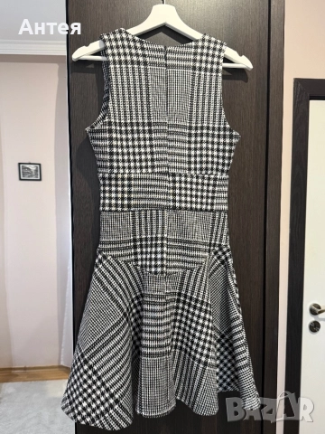 Продавам дамска рокля Roberta Biagi, снимка 4 - Рокли - 52943955