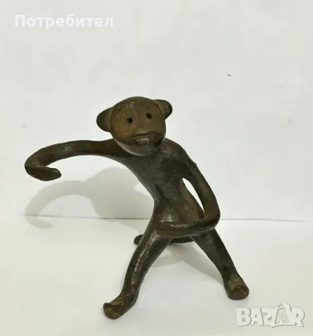 Старинна бронзова маймунка