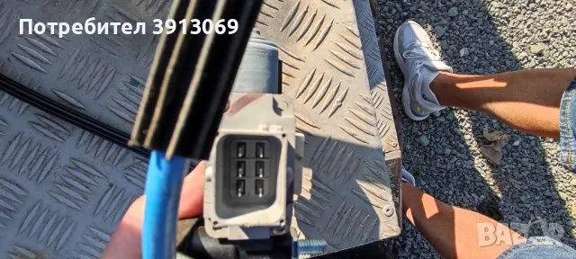 Продавам заден ляв стъклоповдигач с моторче за Фиат 500 Л, снимка 7 - Аксесоари и консумативи - 47830756