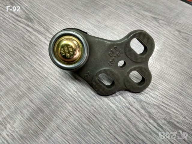 8A0407366**NEU**AUDI***Шарнир, преден мост десен (долен)