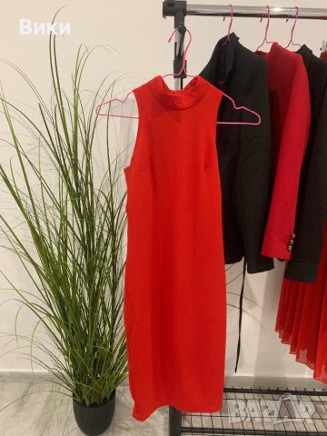 Червена рокля, снимка 2 - Рокли - 43501082
