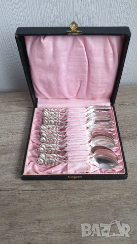 Комплект посребрени десертни вилички и лъжички