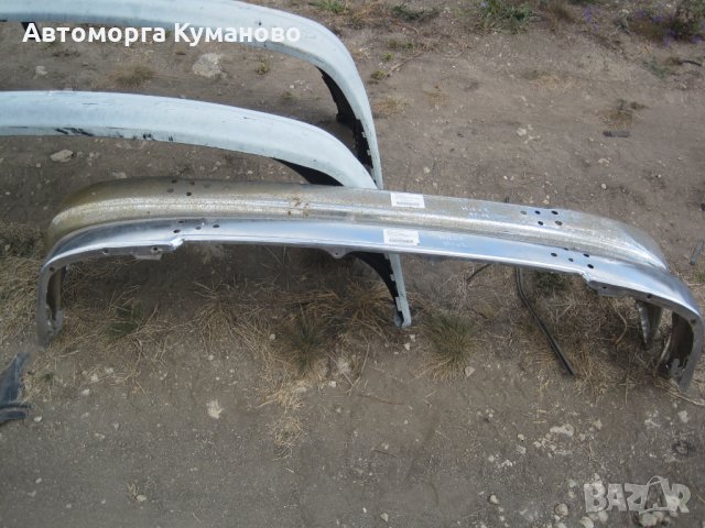 Продавам предна броня за Тойота Хайлукс 99-02 Toyota Hilux 99-02