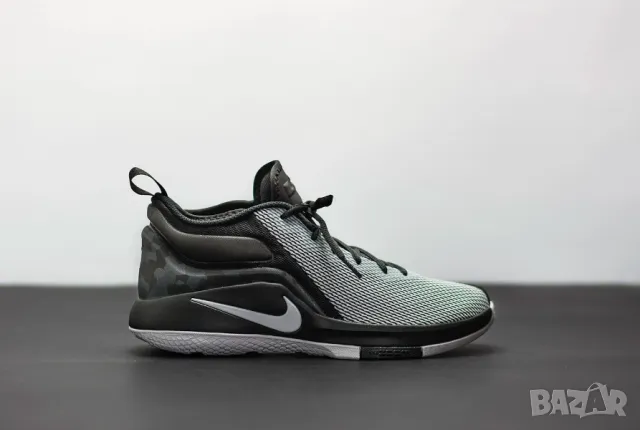 баскетболни маратонки  Nike LEBRON WITNESS II номер 43 ,5