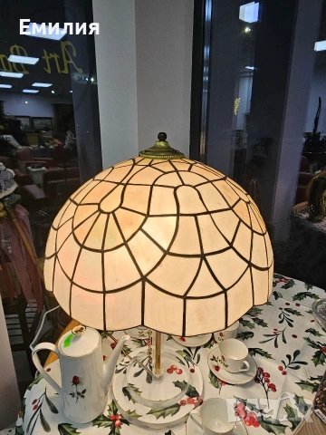 Нощна лампа тип Тифани, снимка 4 - Настолни лампи - 53077331