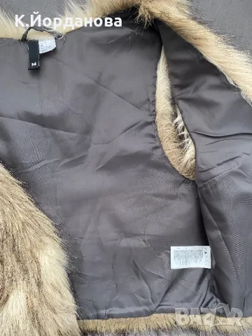 Дамски пухен елек H&M, снимка 3 - Елеци - 49177786