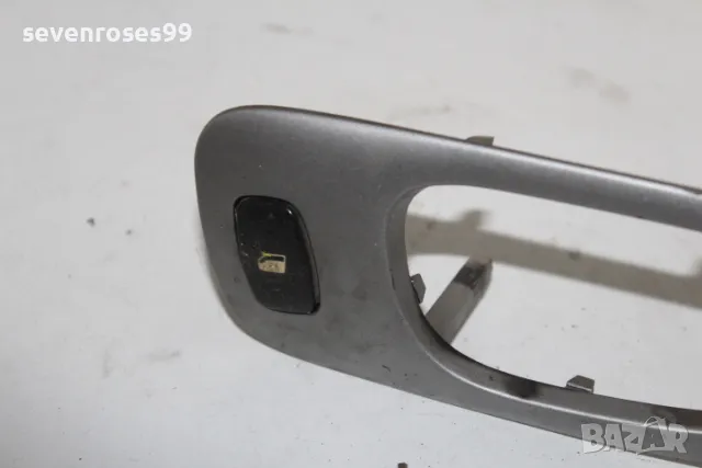 Бутон ел стъкло задно дясно Пежо 307 св комби 2002 1.6i Peugeot 307SW, снимка 2 - Части - 48252828