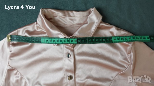 Къса дамска лъскава ризка или блузка с яка и метални копчета, снимка 6 - Ризи - 43646867