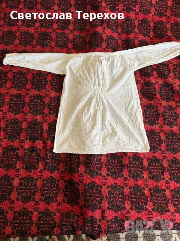 Продавам автентична ленена дамска риза за носия