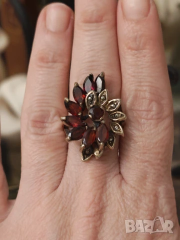 Авторски стар сребърен пръстен гранати и марказити, снимка 2 - Пръстени - 50717794