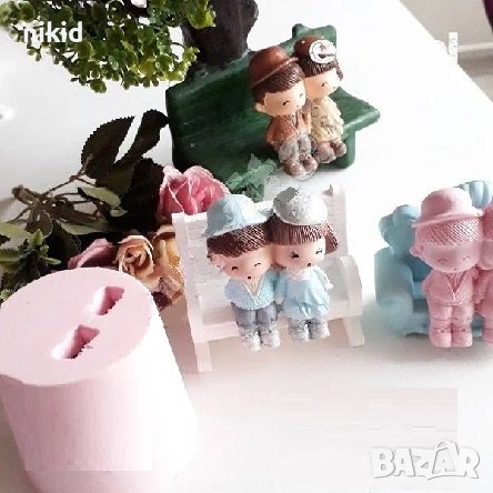 3D Деца с шапки седнали на скамейка пейка силиконов молд форма гипс декор свещ украса