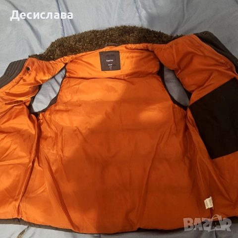 Детски есенно-зимев елек GAP, снимка 3 - Детски якета и елеци - 52956984