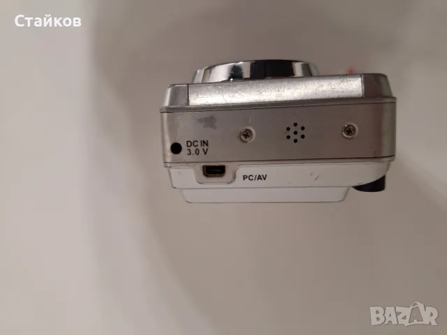 Цифров фотоапарат Vivitar Vivicam 8400,, снимка 8 - Фотоапарати - 48481946