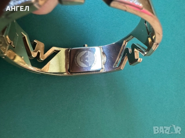 Дамски часовник Emporio Armani, снимка 3 - Дамски - 52104482