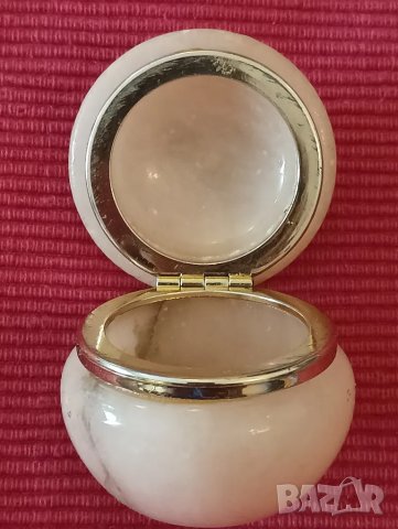 Винтидж кутийка за бижута от розов мрамор, Италия. , снимка 3 - Антикварни и старинни предмети - 47546193