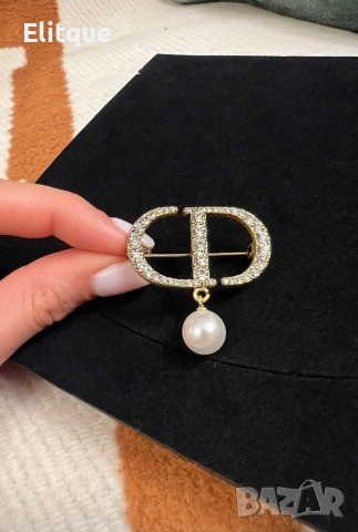 обеци от висококачествена стомана Christian Dior 