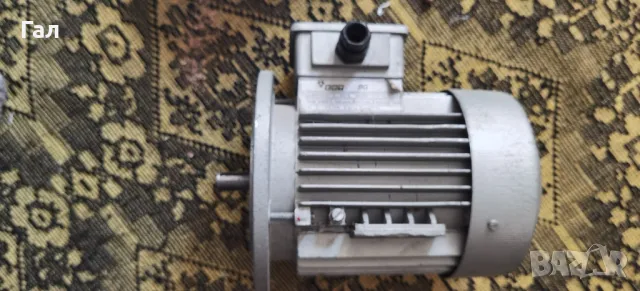 Електромотор 0.25kw, снимка 3 - Електродвигатели - 49602649