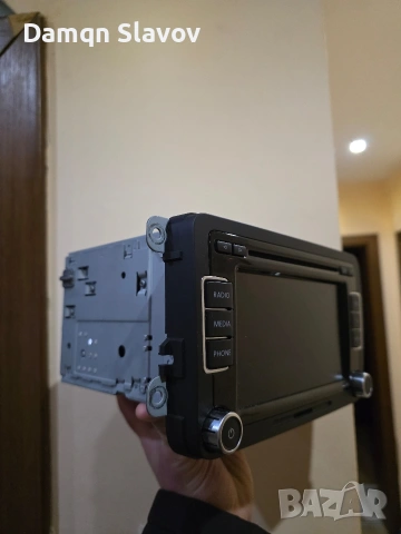 Оригинална мултимедия перфектна Passat , снимка 2 - Части - 53412995