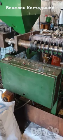 Хидравличен шприц за пласмаса. Договаряне. , снимка 3 - Други машини и части - 48515476