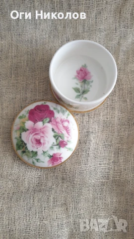 Порцеланова кутийка с позлата и рози, снимка 5 - Антикварни и старинни предмети - 50957824