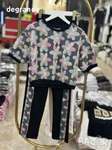 Спортен дамски сет с цветя, снимка 3 - Комплекти - 50940179