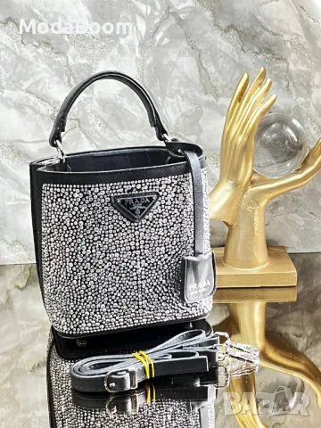 Prad🅰️ дамски чанти Различни цветове , снимка 5 - Чанти - 48932632