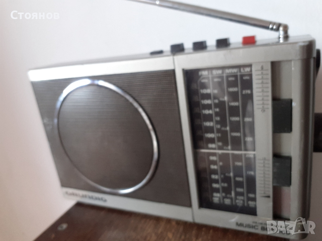 Радио GRUNDIG Music-Boy 160 Germany, снимка 1 - Радиокасетофони, транзистори - 44895494