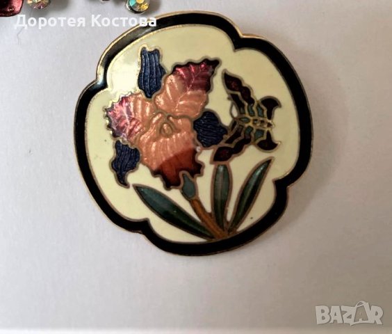 Красиви брошки с цветя от Англия, снимка 2 - Антикварни и старинни предмети - 41223594