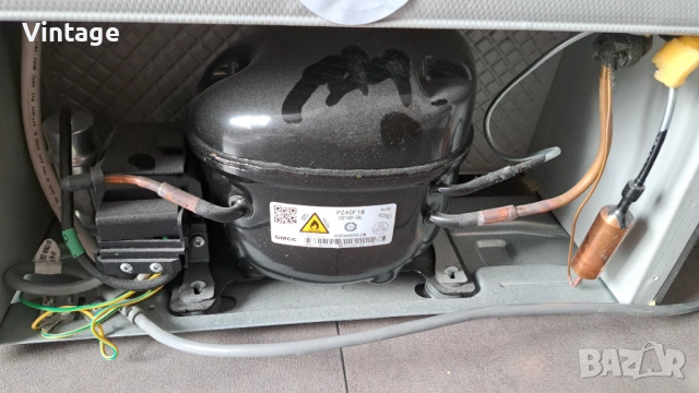 Хладилник - Elite за части, снимка 4 - Хладилници - 53589654