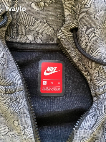 Nike горнище, снимка 3 - Спортни дрехи, екипи - 52640430