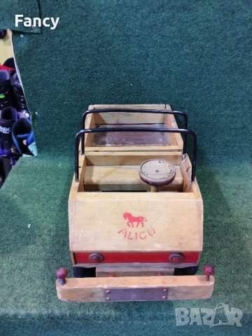 Дървен модел Unimog 1/16, снимка 8 - Антикварни и старинни предмети - 43016923