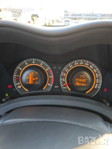 Toyota Auris Facelift - 2011г. - 6 скорости - Изключително запазена!, снимка 2 - Автомобили и джипове - 53160738