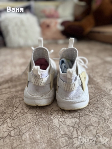 Детски маратонки Nike , снимка 4 - Детски маратонки - 52358784