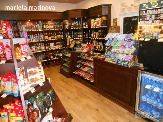 Обурудване за магазин дървени стилажи от естествен дъб , снимка 4 - Стелажи и щандове - 53034801