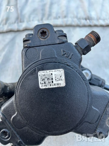 Горивна помпа - Mercedes w204, снимка 2 - Части - 51420573
