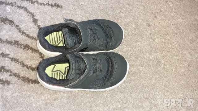 Маратонки Nike 25 размер, снимка 4 - Детски маратонки - 33093773