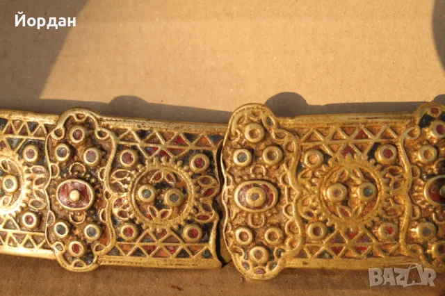 Стара бронзова пафта с емайл, снимка 3 - Антикварни и старинни предмети - 47790971