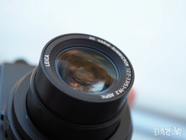 Panasonic Lumix DMC-LX5 10mp х3.8 зуум, обектив Leica  + акесесоари, снимка 2 - Фотоапарати - 52414307