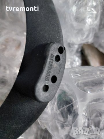 оригинална стойка за телевизор CHiQ модел U40E6000, снимка 2 - Стойки, 3D очила, аксесоари - 37409456