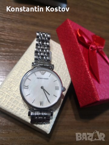 Оригинален дамски часовник Emporio/Armani, снимка 6 - Луксозни - 37526720