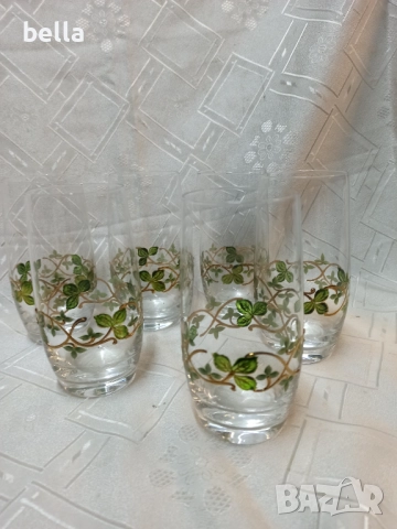 Уникално красив комплект кристални чаши ръчно рисувани с позлатени орнаменти , снимка 9 - Сервизи - 52503300