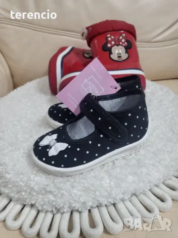 Нови детски пантофи и подарък гумени ботуши, снимка 3 - Детски пантофи - 48549643