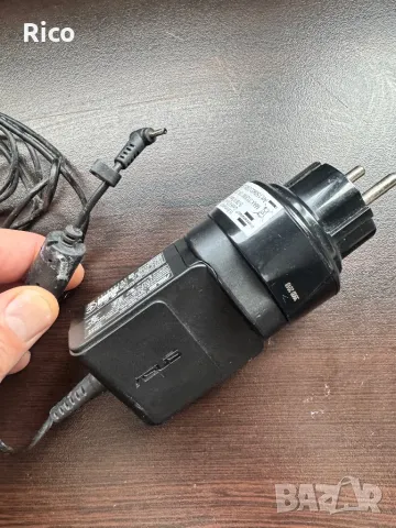Asus Оригинално Зарядно 19V, снимка 2 - Кабели и адаптери - 49780261