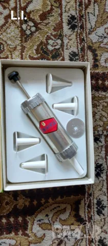 Шприц за сладки , снимка 4 - Аксесоари за кухня - 47258779